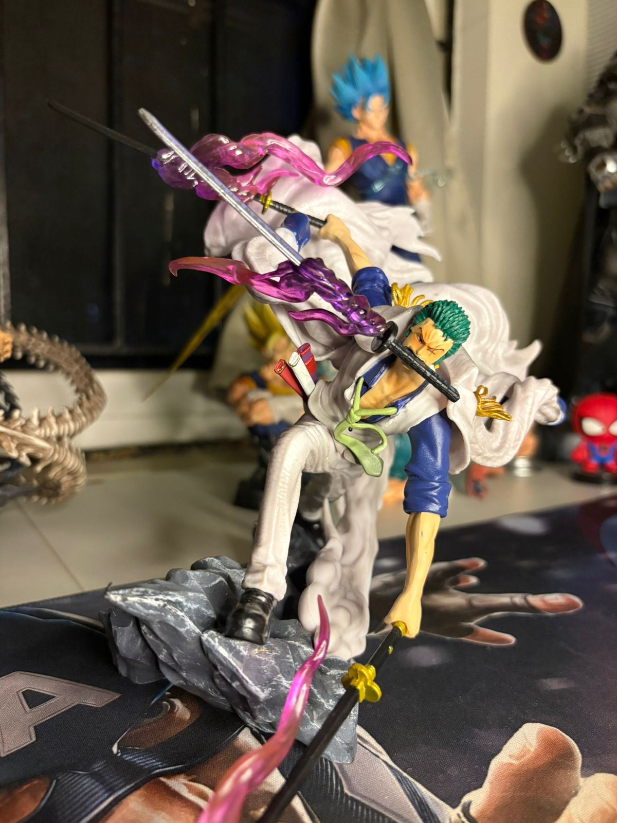 Zoro White